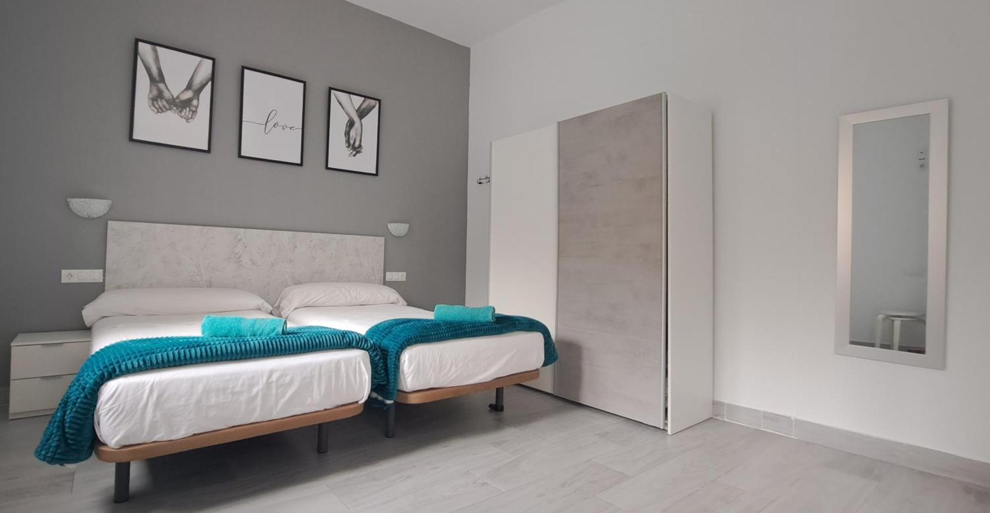 Apartamento La Loperana Málaga Dış mekan fotoğraf